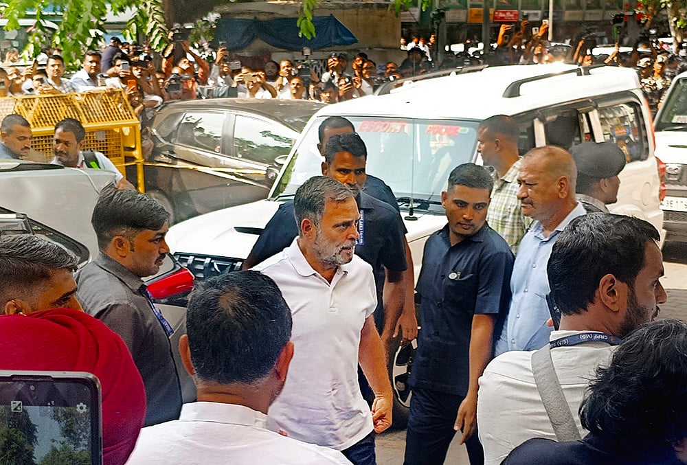Rahul Gandhi at Kharges lunch for INDIA bloc MPs