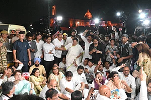 | Photo: @AITCofficial/X via PTI : In this image posted on Oct. 9, 2026, Congress leaders Priyanka Gandhi Vadra, KC Venugopal, Renuka Chowdhury, TMC leaders Mahua Moitra, Abhishek Banerjee and other INDIA bloc leaders outside Rashtrapati Bhavan, in New Delhi.