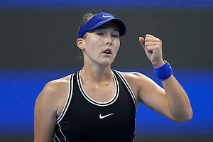 | Photo: AP/Andy Wong : Mirra Andreeva, of Russia, celebrates after defeating Ekaterina Alexandrova, of Russia in the quarterfinals of the women's singles match at the China Open tennis tournament in Beijing, Thursday, Oct. 8, 2026.