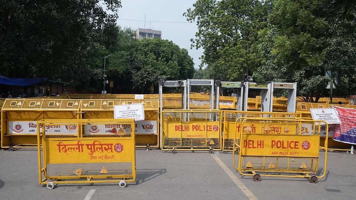 Security tightened near Jantar Mantar in Delhi for the CJP protest.  - null