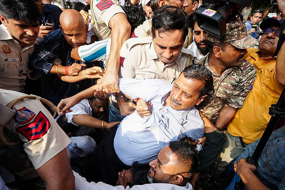 AAP leaders protest against CEC