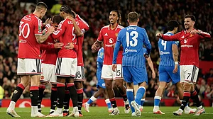 | Photo: AP/Dave Thompson : Manchester United's Shea Lacey celebrates with teammates after scoring the opening goal during the English League Cup third round soccer match between Manchester United and Brighton and Hove Albion in Manchester, England, Wednesday, Sept. 16, 2026.