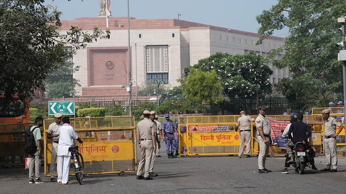 High Security in Delhi By Delhi Police personnel amid of Protest by CJP in New Delhi.  - Photos by Tribhuvan Tiwari