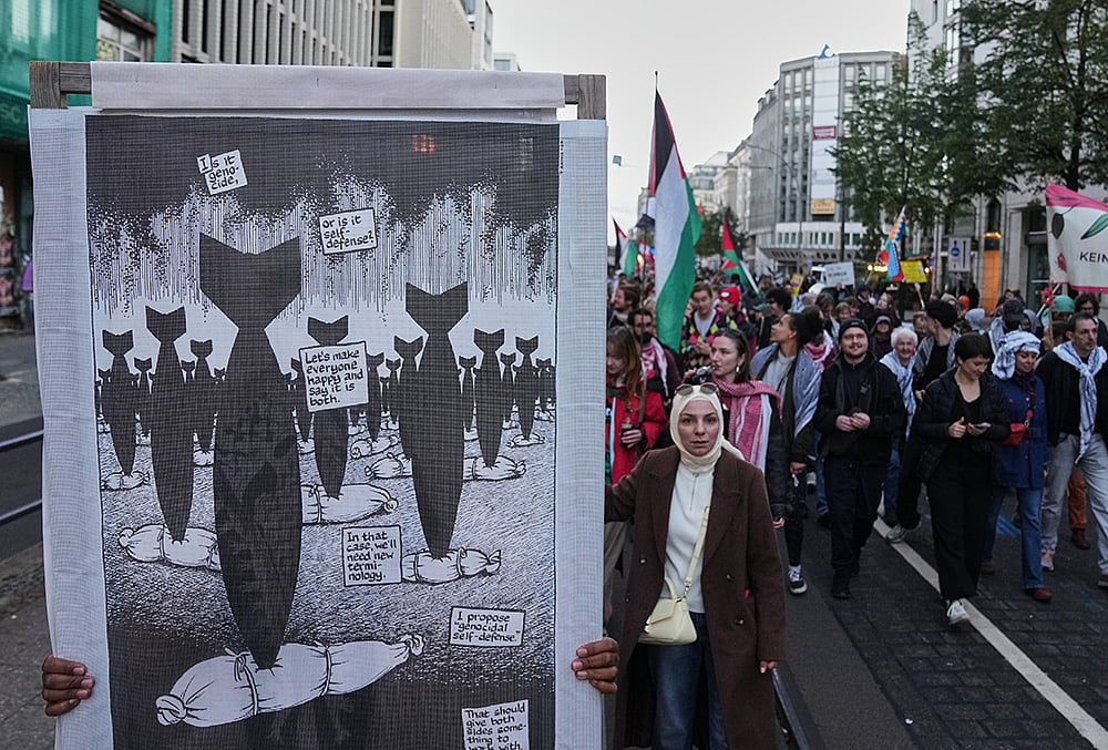 German Chancellery protest
