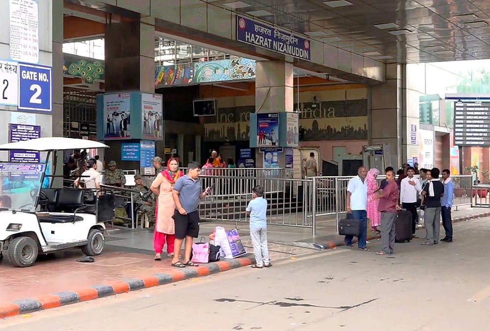 CJPs protest Hazrat Nizamuddin Railway Station 