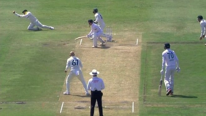 Steve Smith Turns Superman At Slip With Jaw-Dropping One-Handed Catch, Leaves Kyle Verreynne Stunned - Screengrab/Fancode