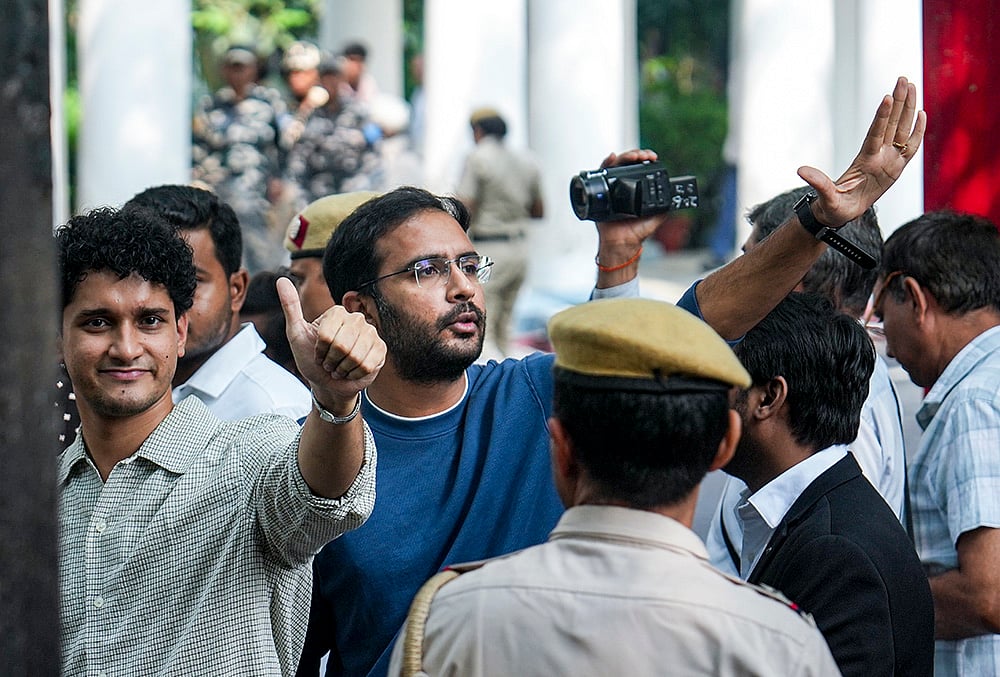 Cockroach Janta Party leaders at Parliament Street Police Station