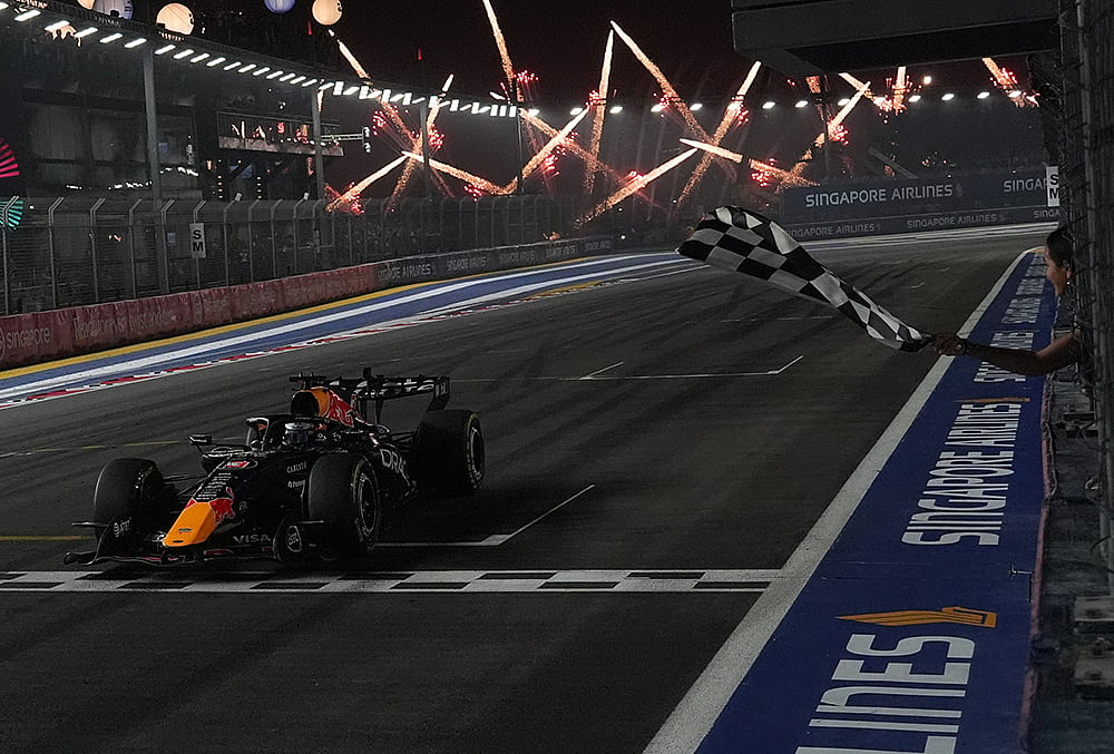 F1 Singapore Grand Prix auto racing highlights-Red Bull driver Max Verstappen
