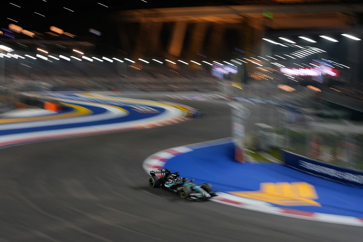 F1 Singapore Grand Prix auto racing highlights-Mercedes driver George Russell