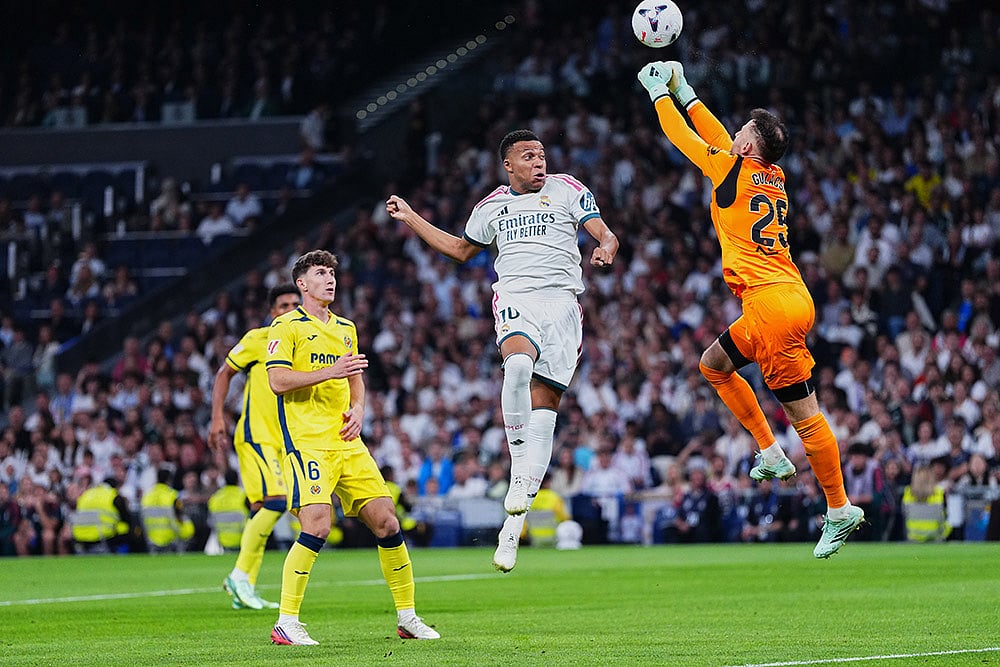 La Liga Soccer Match: Villarreal vs Real Madrid