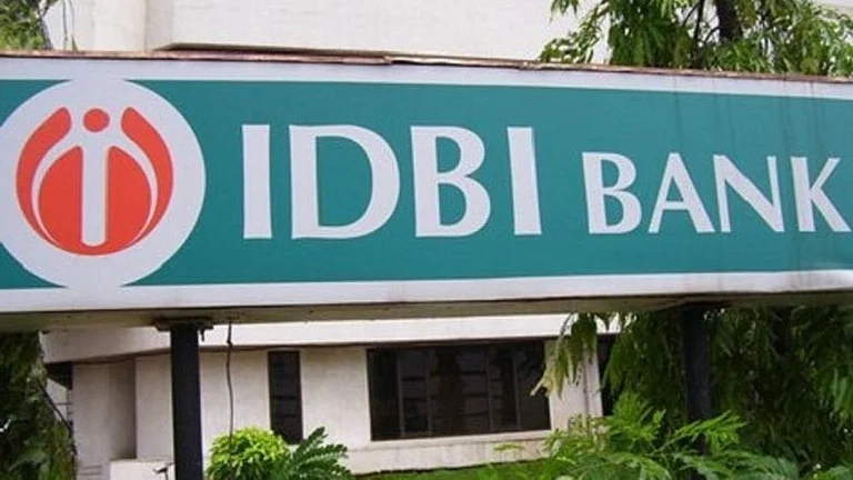 IDBI Bank Gets New Owner As Fairfax Wins 60.72% Stake Sale - null