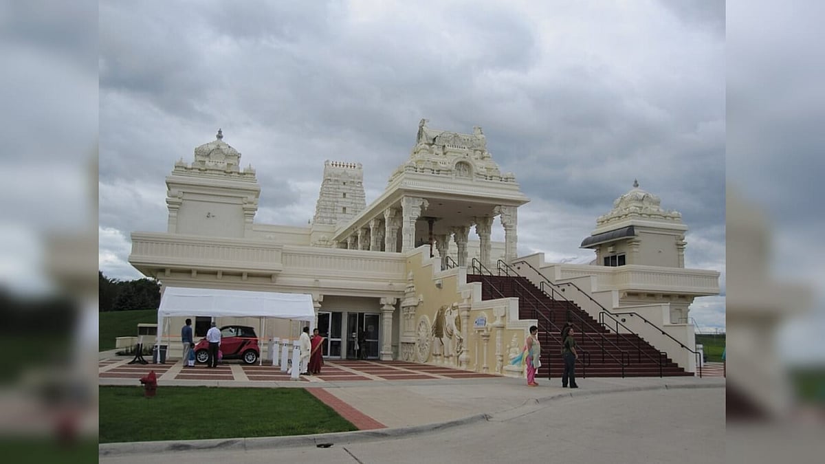 The Sri Venkateswara Swami Temple of Greater Chicago, in Aurora, Illinois - Wiki Commons