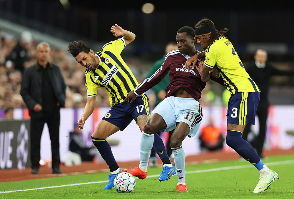 Aston Villa vs Fenerbahce UEFA champions league football highlights-Archie Brown