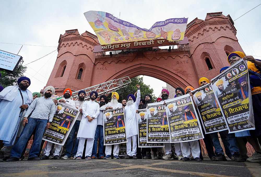 Punjab shutdown over activist murder
