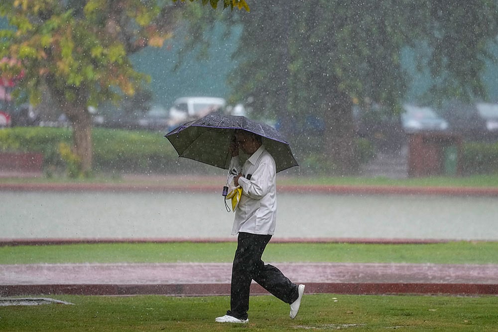 Weather Rain in Delhi