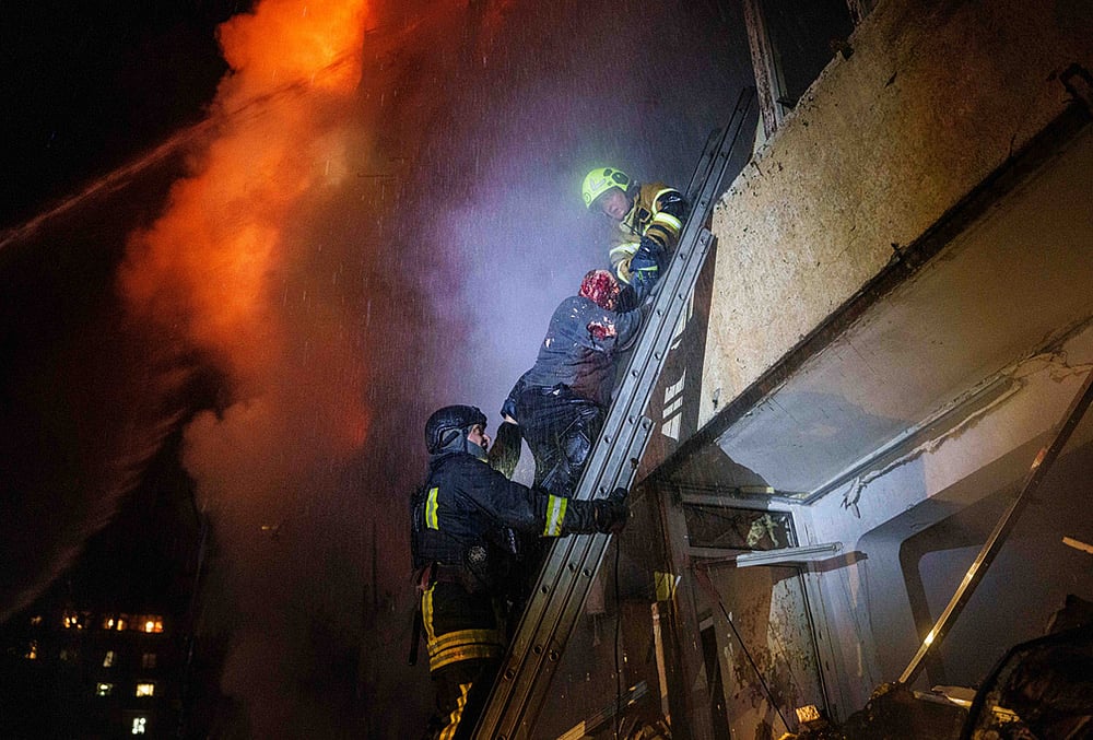 Russian attacks on Kyiv and Kharkiv