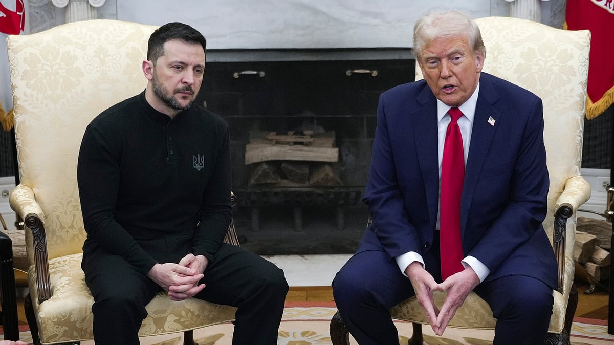 President Donald Trump, right, meets with Ukrainian President Volodymyr Zelenskyy in the Oval Office at the White House - AP Photo/ Mystyslav Chernov