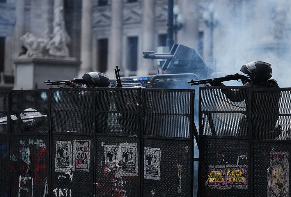 Argentina police crackdown Buenos Aires