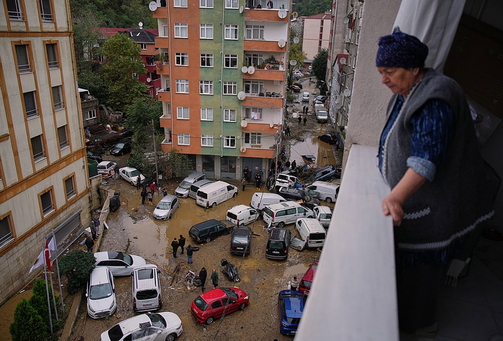 Istanbul metro flooding 2026