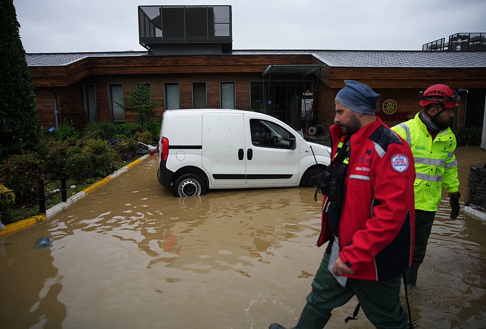 Istanbul Başakşehir Olympic Stadium flood