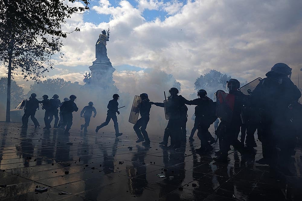 Violent protests in France