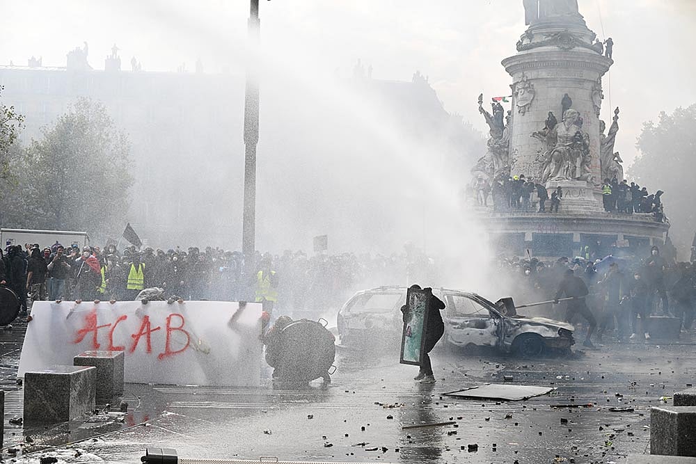 Violent protests in France