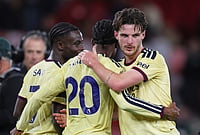 Nottingham Forest Vs Arsenal, Premier League 2026-27: Noni Madueke’s Late Winner Seals Gunners’ 1-0 Victory | Photo: AP/Maddy Grassy : Arsenal's Declan Rice, right, and Arsenal's Noni Madueke celebrates after the English Premier League soccer match between Nottingham Forest and Arsenal in Nottingham, England, Sunday, Oct. 18, 2026.