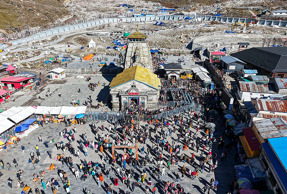 People at Kedarnath Temple