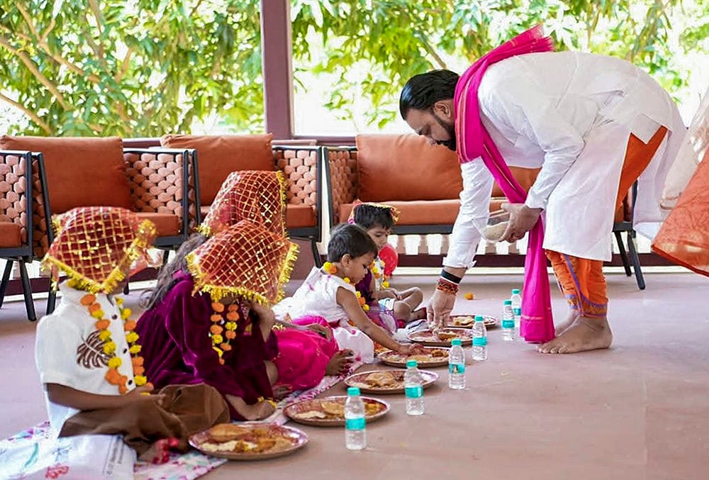 Bihar CM performs Kanya Pujan