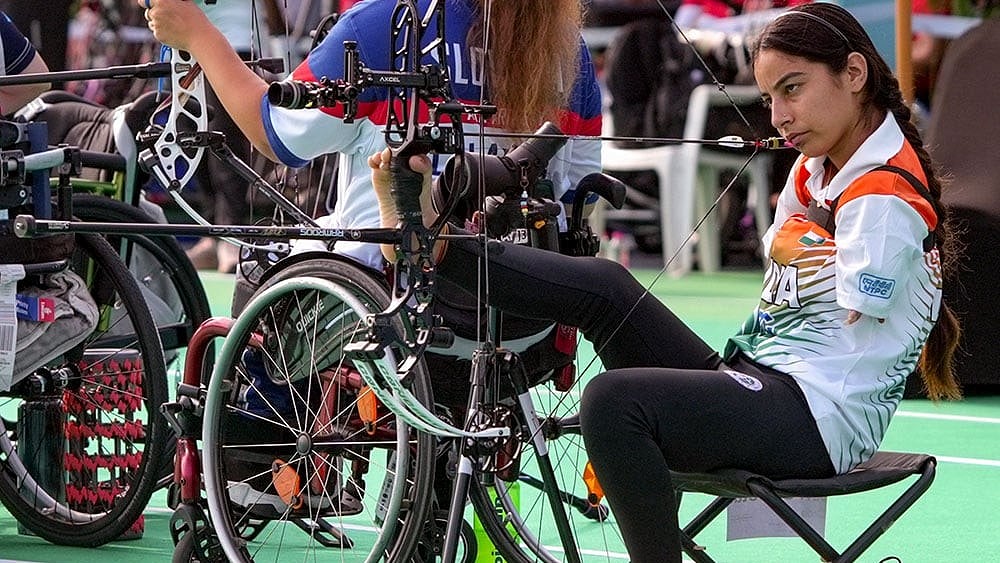 Indian para archer Sheetal Devi takes aim during the World Archery Para Series 2026 at the Sabarmati Riverfront, in Ahmedabad, Gujarat. The five-day tournament is being held from September 5 to 9. - Photo: PTI