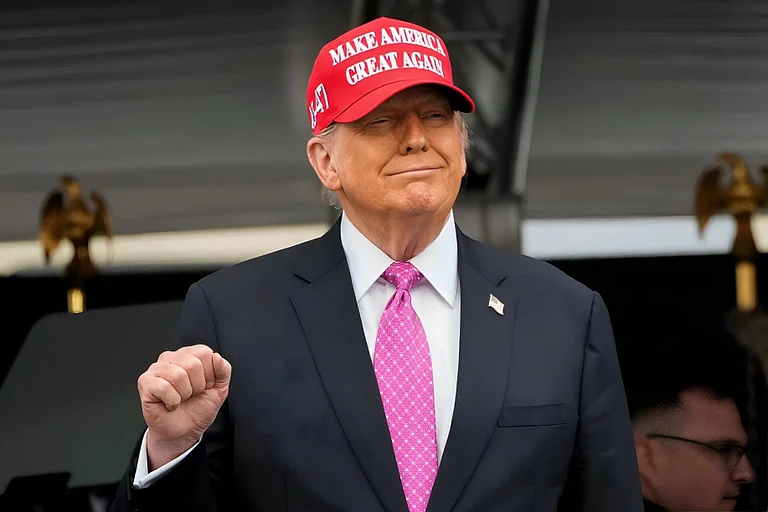 Trump's approval rating drops to 31%, its lowest level across both his presidential terms. - X