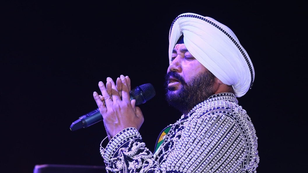 Subodh Uniyal Rebukes Daler Mehndi  - Instagram