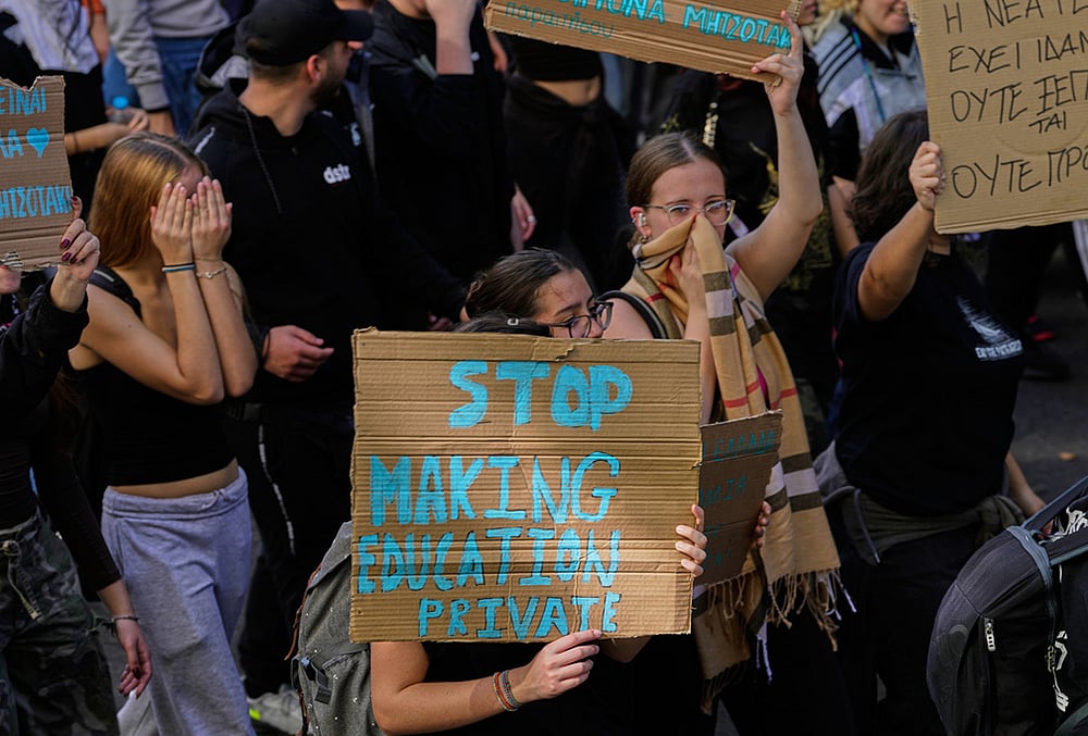 Protesters take part in a rally organized by teachers and students demanding improvements to education and measures to address the rising cost of living in Athens, Greece, Wednesday, Oct. 21, 2026. 
 - | Photo: AP/Thanassis Stavrakis