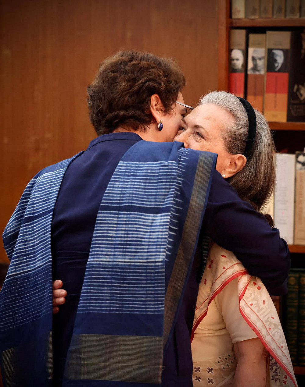 Priyanka Gandhi Sonia Gandhi memoir