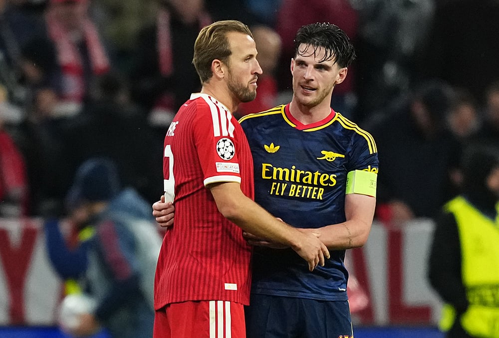 Bayern's Harry Kane, left, and Arsenal's Declan Rice talk after the UEFA Champions League soccer match between Bayern and Arsenal in Munich Germany, Wednesday, Oct. 21, 2026. 
 - | Photo: AP/Martin Meissner