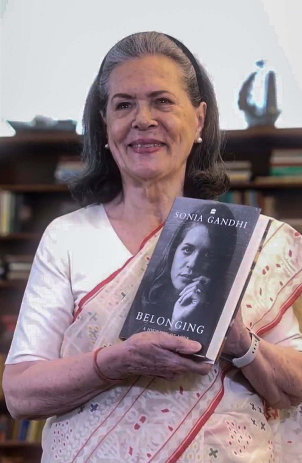 #SoniaGandhiMemoir
