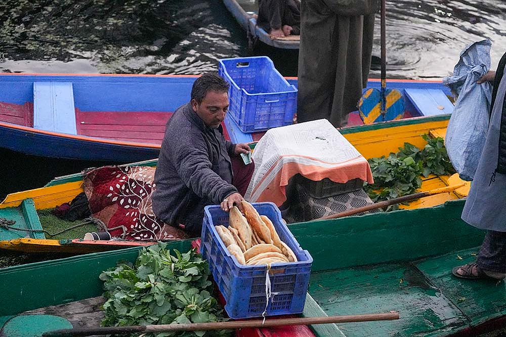 Floating market in Srinagar