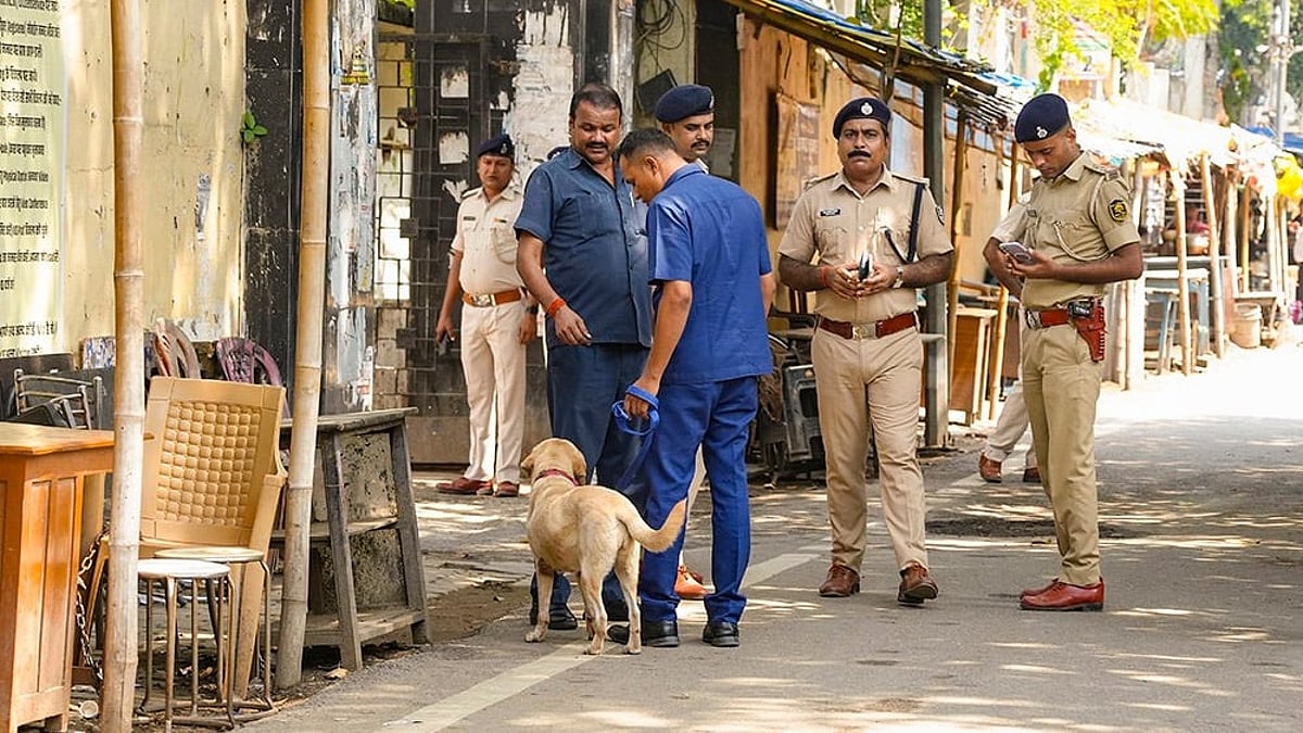 Bomb Overlay A Bomb Threat For A Day Off? Delhi Police Apprehend School Student ...