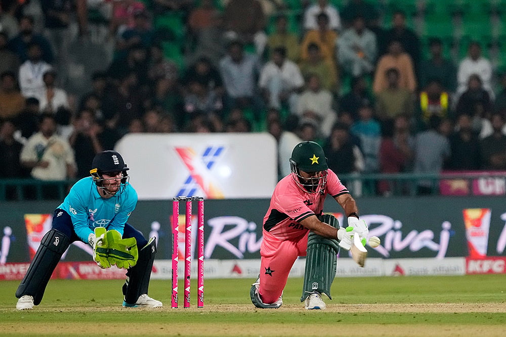 PAK vs ENG 4th ODI Shadab Khan