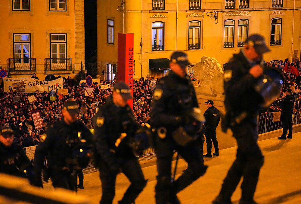 Portugal housing protest pics
