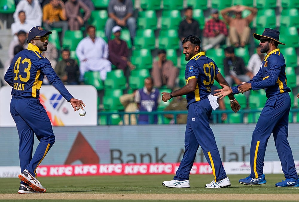 Pakistan vs Sri Lanka Tri-Series ODI Cricket highlights-Eshan Malinga