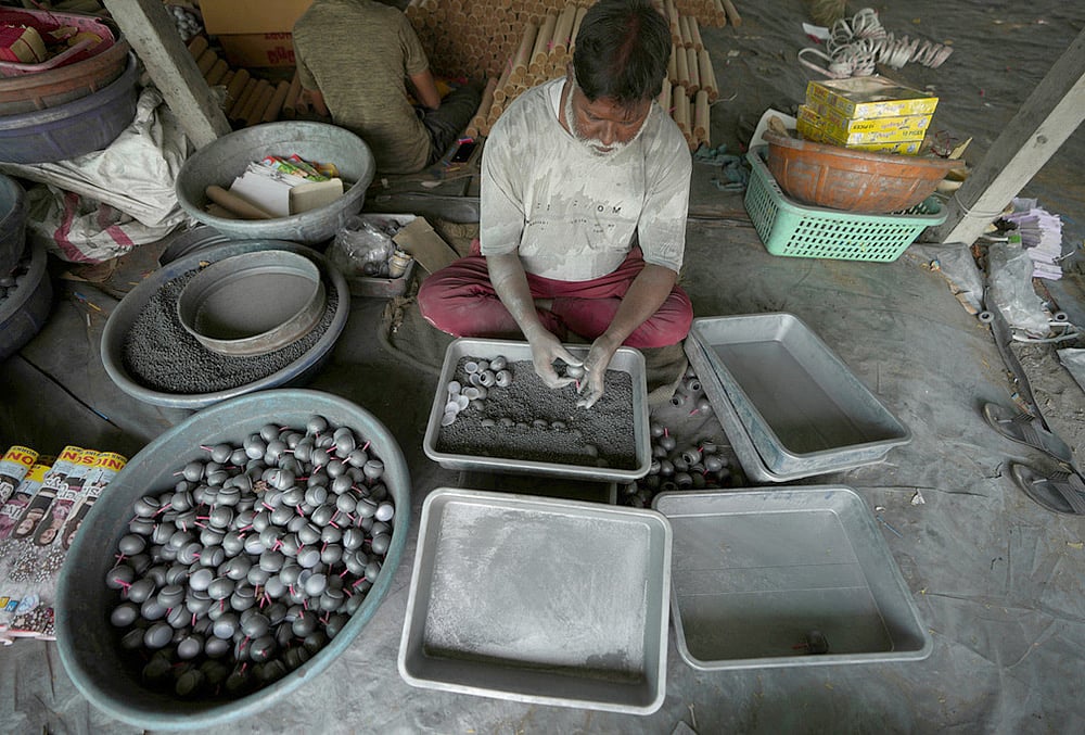 firecrackers manufacturer for Diwali
