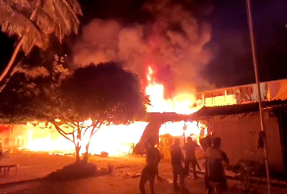 Over 150 shops gutted in fire at Goas Vasco market