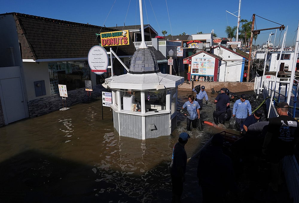 High-tide flooding
