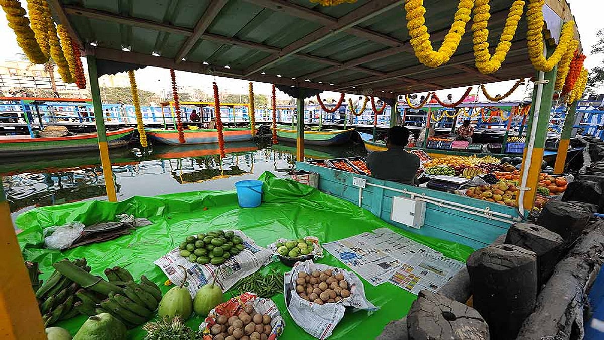 This Kolkata Market Floats
