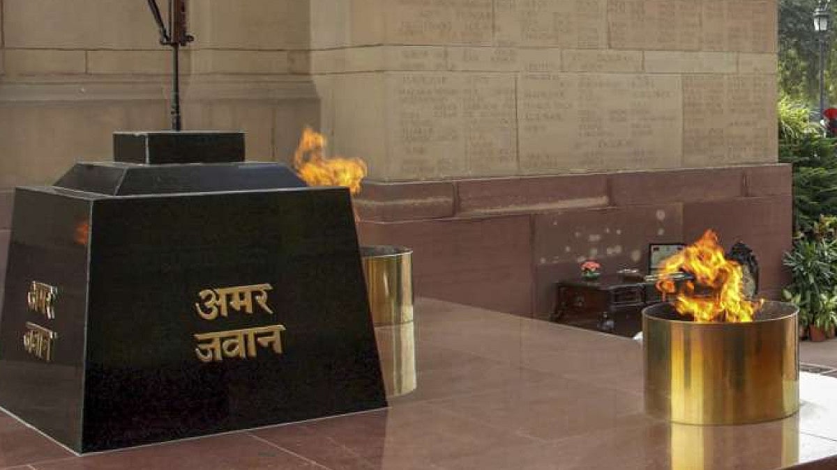 Amar Jawan Jyoti Merges With Eternal Flame At National War Memorial