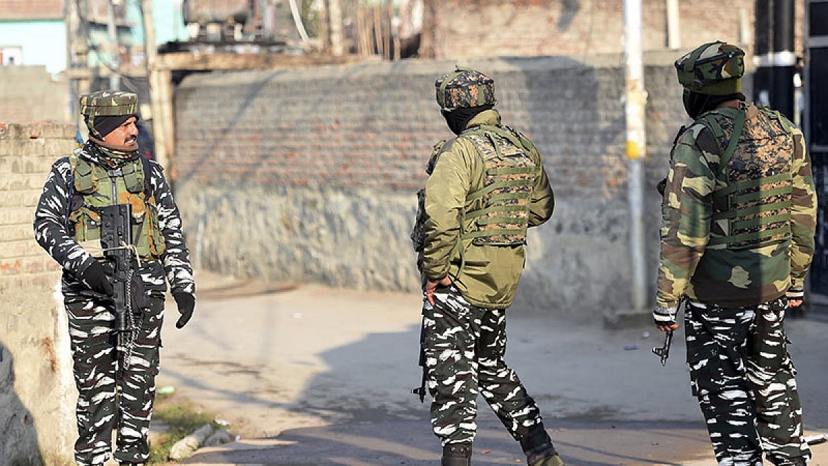 Officials reviewed security situation in Kashmir.