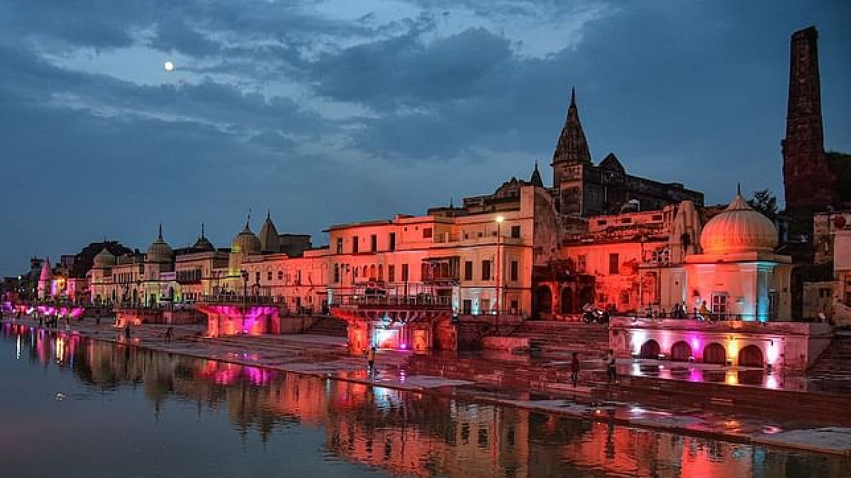 'Ram Ki Paidi' illuminated in Ayodhya.(File-Representational image)