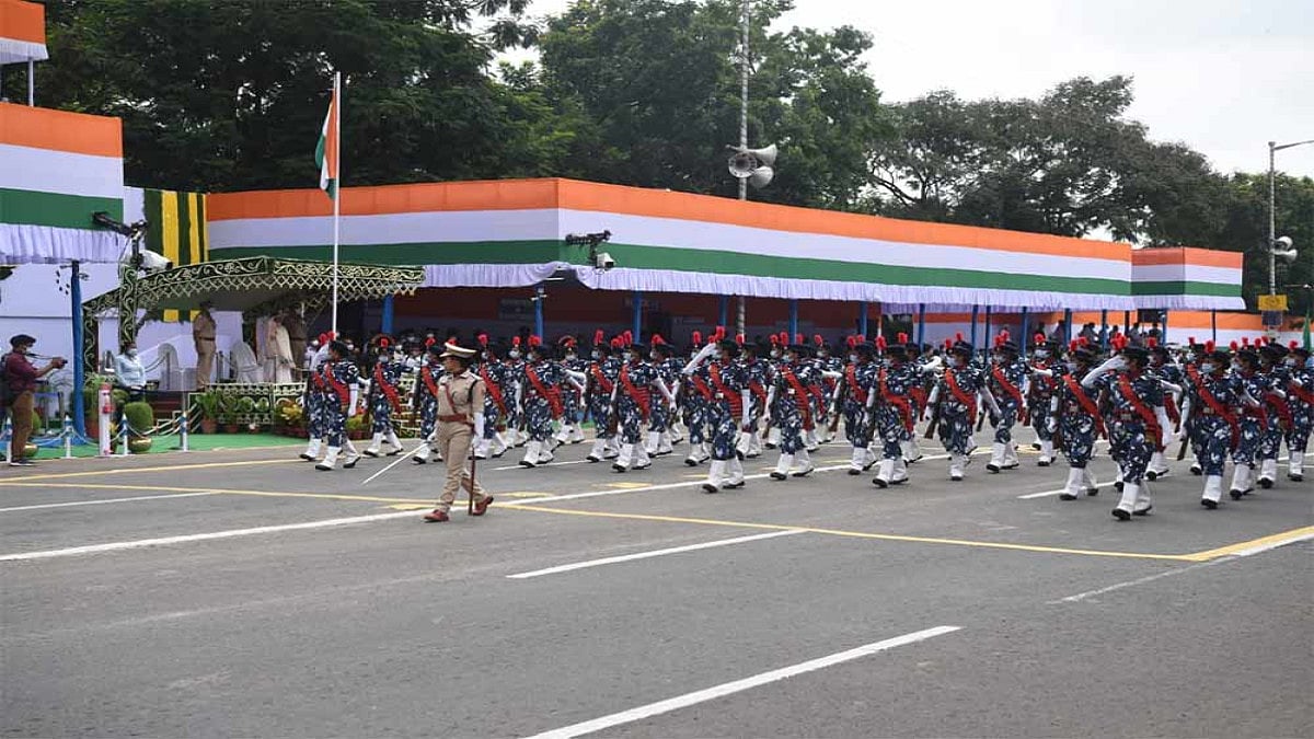 Mamata Banerjee Hoists Flag To Mark 75th Independence Day