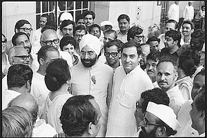 'Every Government Bugs Rashtrapati Bhawan'